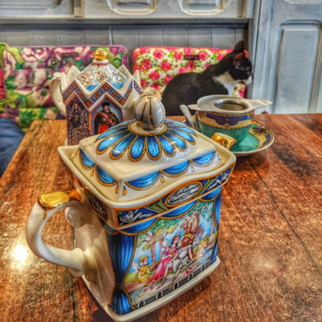Vintage Tea Set at Shakespaw Cat Cafe